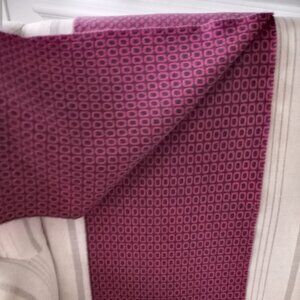 100% Cashmere 'R.O.J.' Scarf Pink/Drk Gray Geometric design Flawless EUC